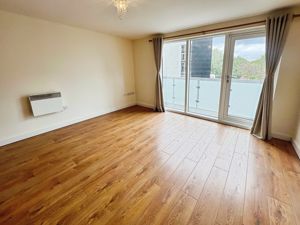 Lounge- click for photo gallery